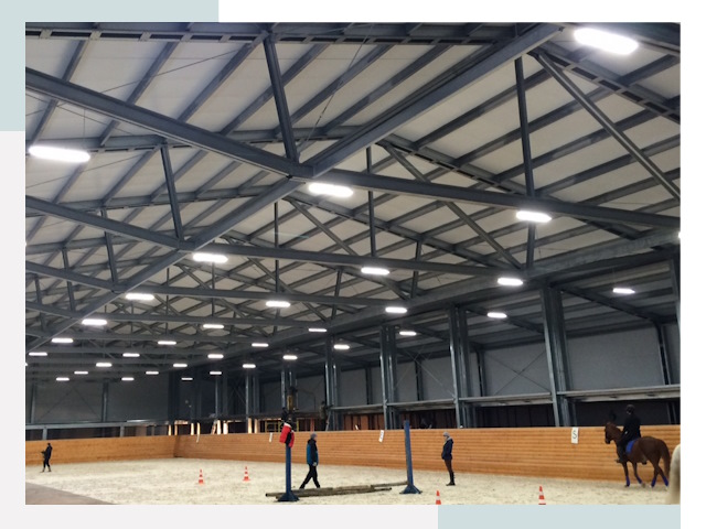 Строительство конных манежей от 616 руб в Гуково