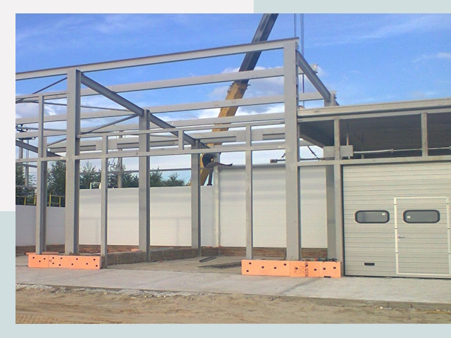 Строительство автосервисов от СтальСтрой-Гкв по цене 616 руб.